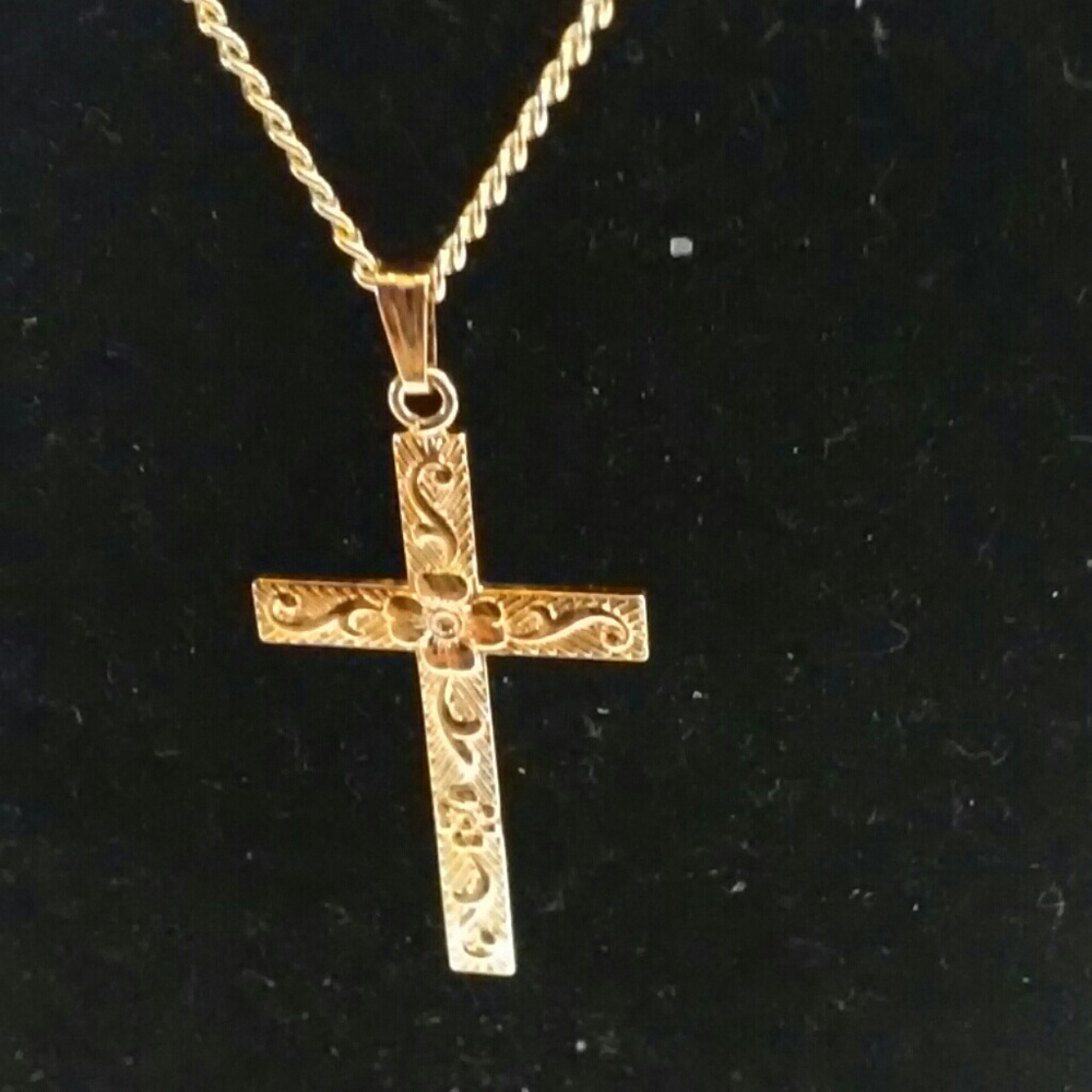 Bob Siemon Design 18" chain with 1 1/4 X 3/4 cross